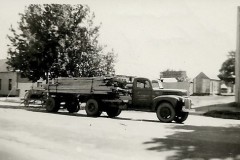 1st-load-of-timber-from-mill-at-tawonga-to-Mates-Albury-1-002