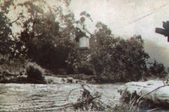 flying-fox-over-kiewa-river-near-damaged-bridge-timbers